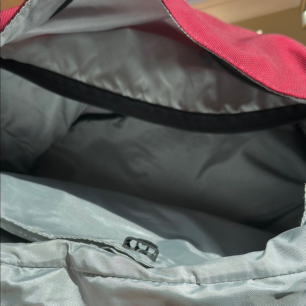 Patagonia Red Reflective XL critical mass Messenger Bag with Adjustable Strap - Picture 5 of 8